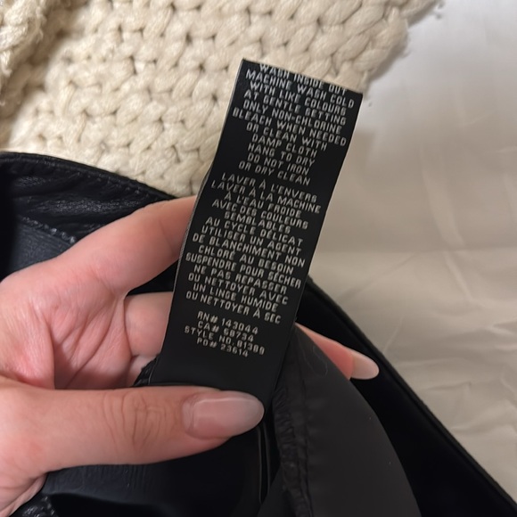 NWOT 7 For All Mankind Womens Size S Faux Leather Ankle Pants - Picture 5 of 7